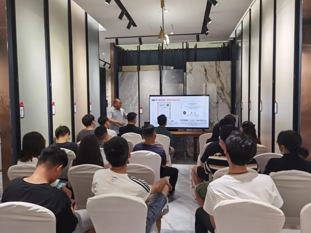 产品介绍.jpg 产品介绍.jpg