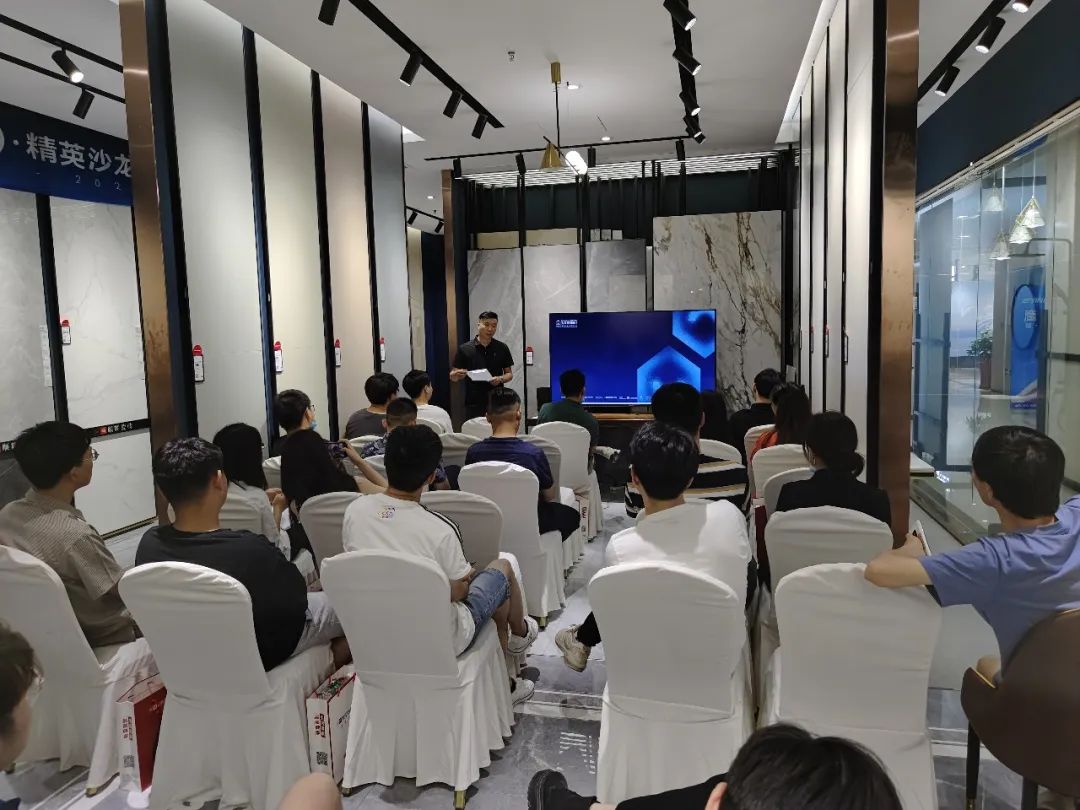 吴俊.jpg 吴俊.jpg